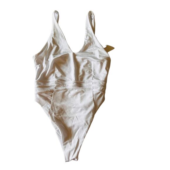 BuffBunny Collection White One Piece Swimsuit Size Small NWT - Picture 3 of 7